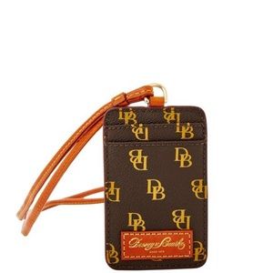 New Dooney & Bourke Signature Lanyard❗️
